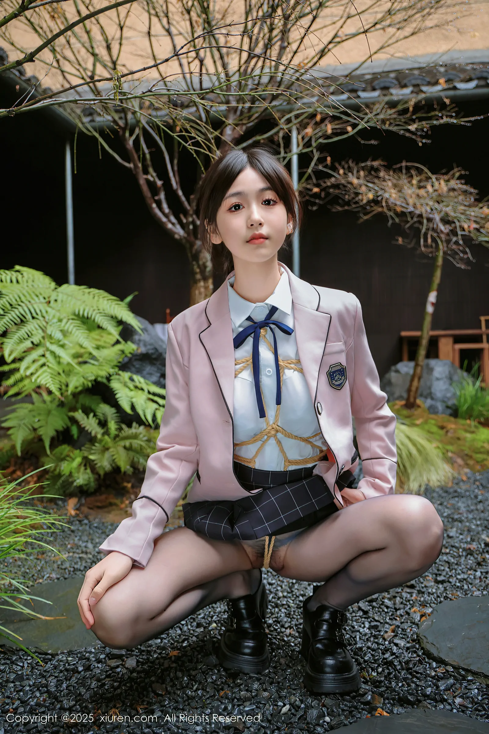 [Xiuren秀人网] 2025.02.28 NO.9949 奶芙乔乔 [72+1P／776MB]-女神汇