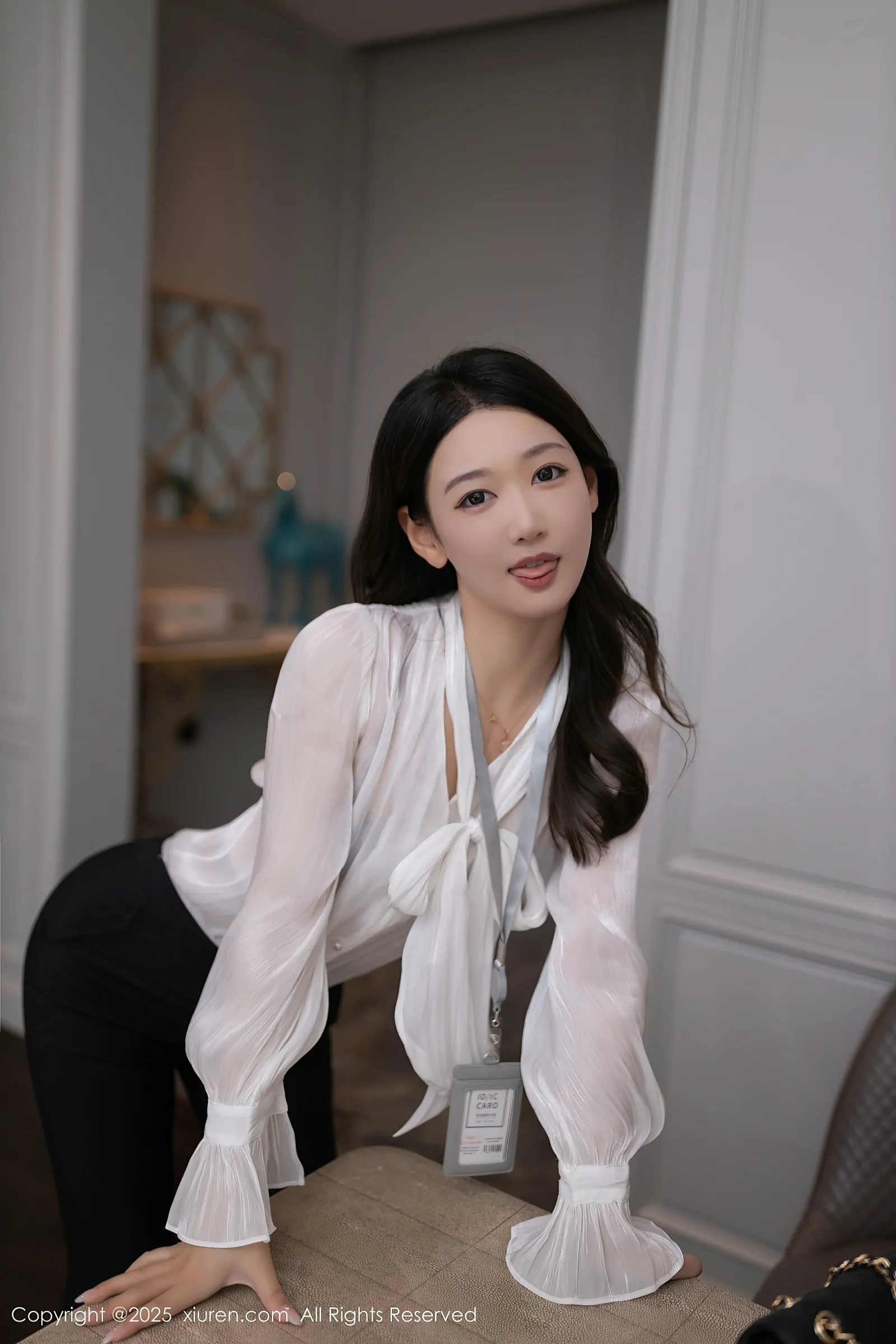 [Xiuren秀人网] 2025.03.03 NO.9960 唐安琪 [82+1P／679MB]-女神汇