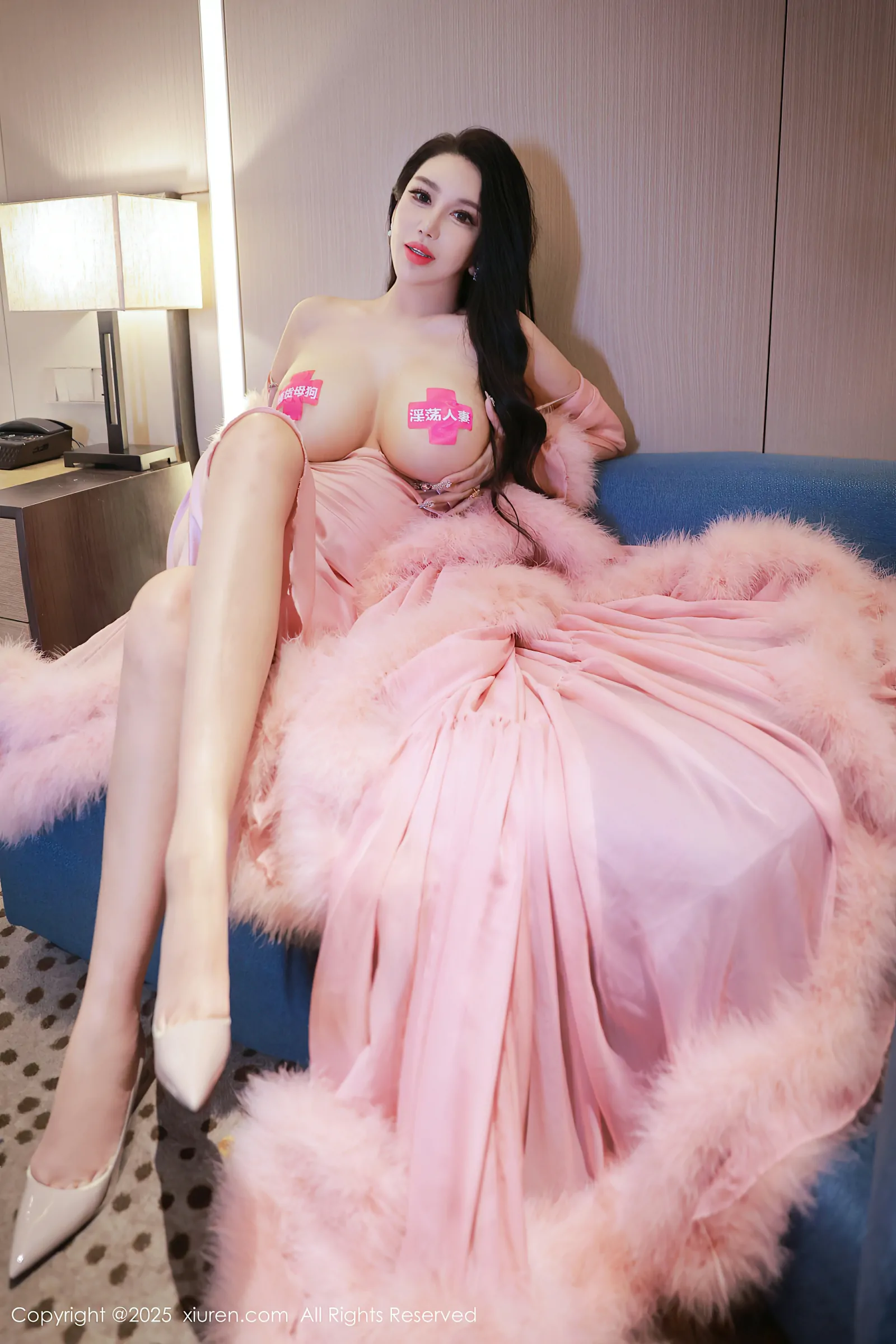 [Xiuren秀人网] 2025.03.25 NO.10065 乔安娜 [40+1P／448MB]-女神汇