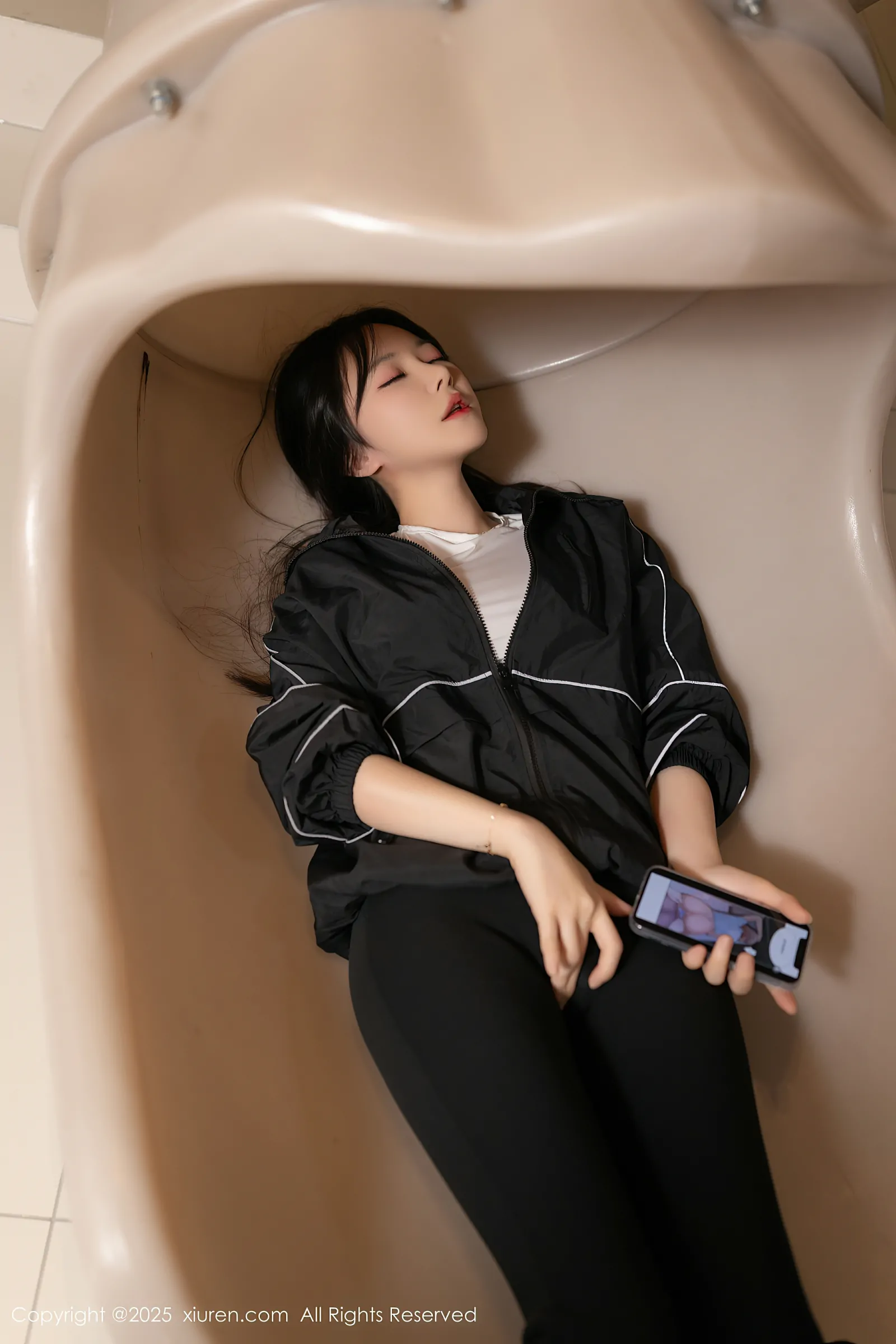 [Xiuren秀人网] 2025.04.03 NO.10112 鱼子酱Fish [58+1P／493MB]-女神汇